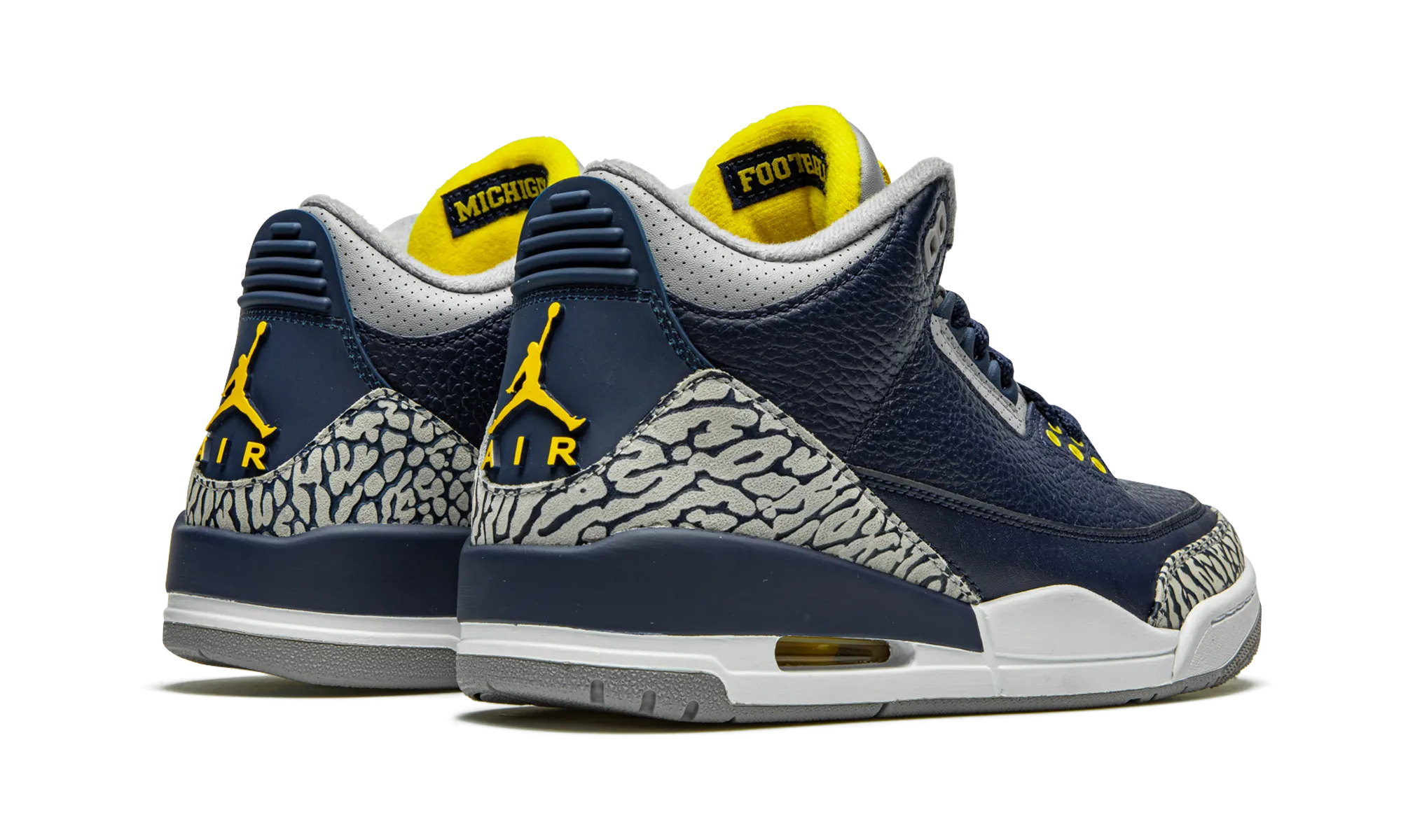 Air Jordan 3 Retro PE