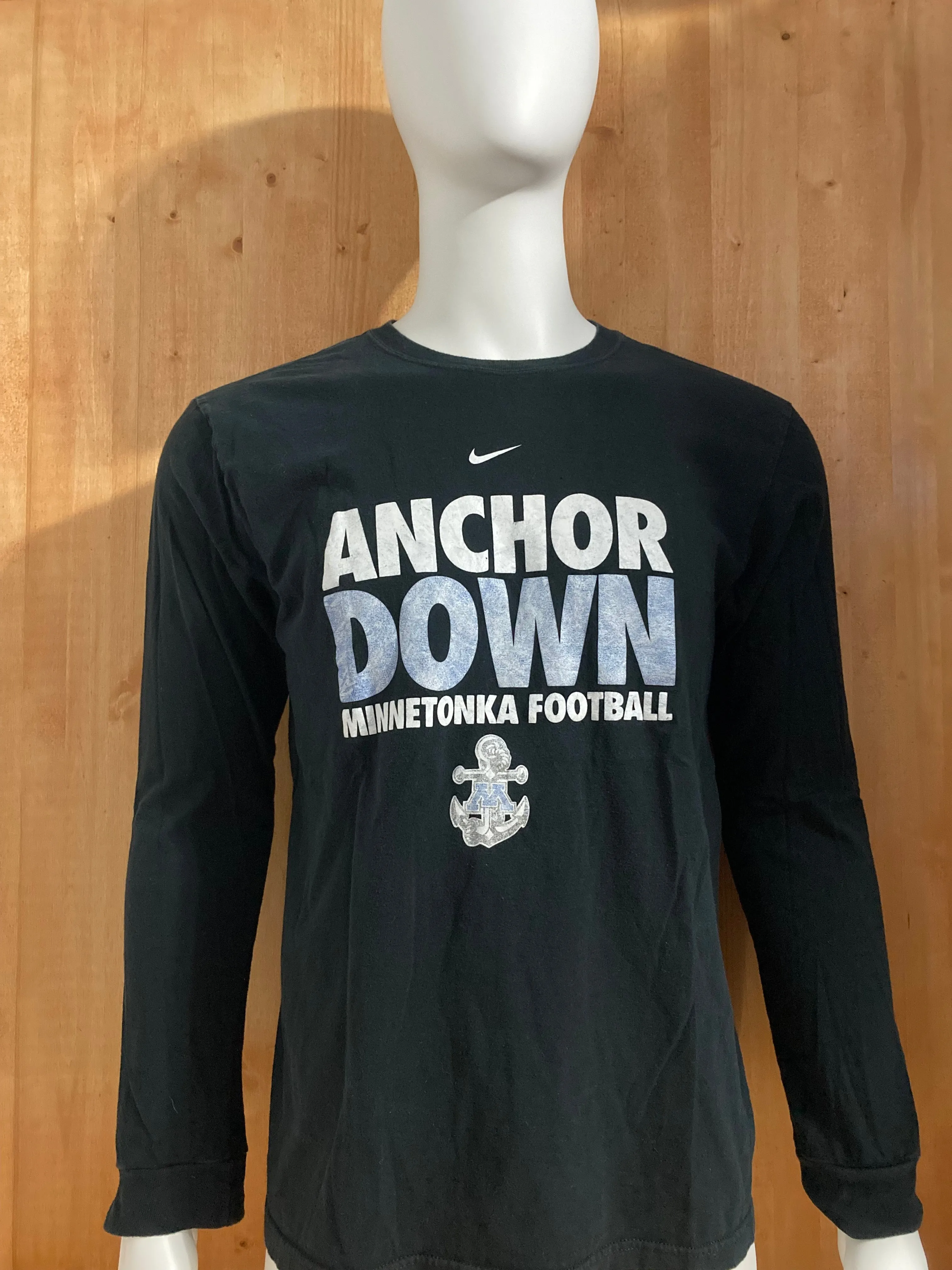 NIKE "ANCHOR DOWN" MINNETONKA FOOTBALL REGULAR FIT Graphic Print Adult T-Shirt Tee Shirt L Lrg Large Black Long Sleeve Shirt